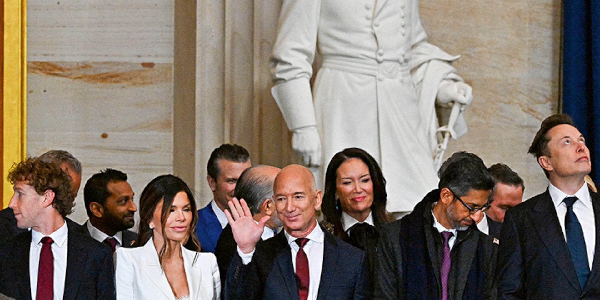 Besuch mit Sohn im Weißen Haus: Elon Musk erklärt, der US-Präsident hört zu. FOTO: PICTURE ALLIANCE/ASSOCIATED PRESS/ALEX BRANDON
