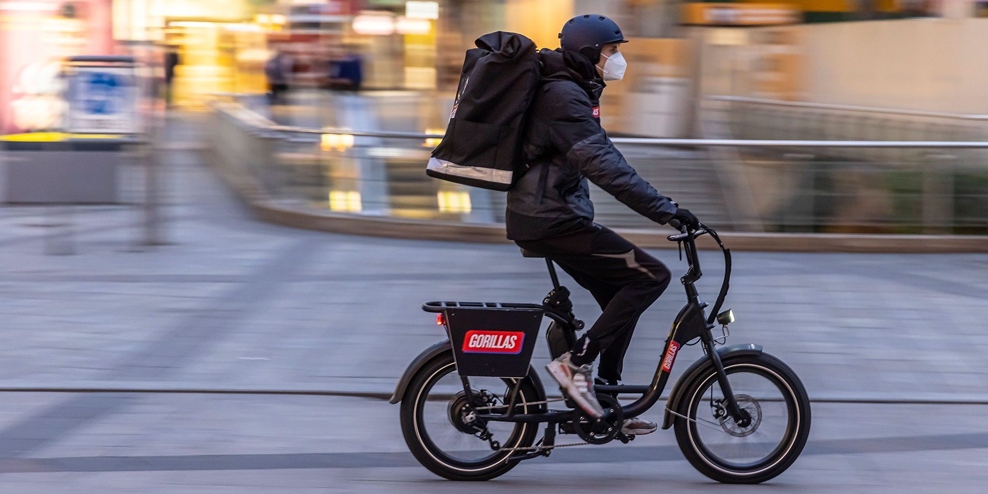 Gorillas macht Tempo – auch beim Rollout ihrer Liefergebiete. Foto: Imago / Arnulf Hettrich