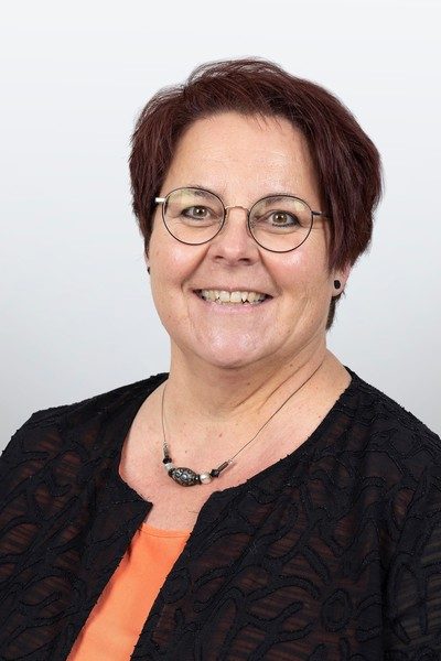 Cornelia Schuchardt, Personal Banking