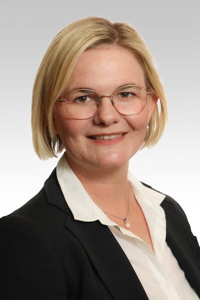 Neele Stäge, Personal Banking