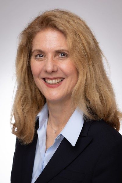 Anja Weißhaar, Wealth Management