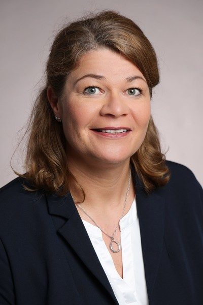 Bettina van Husen, Wealth Management