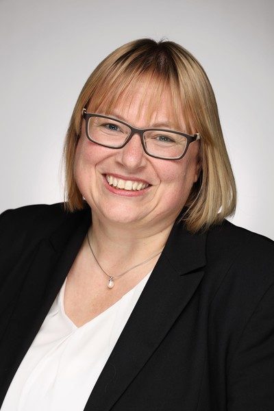 Kristina Breuer, Personal Banking