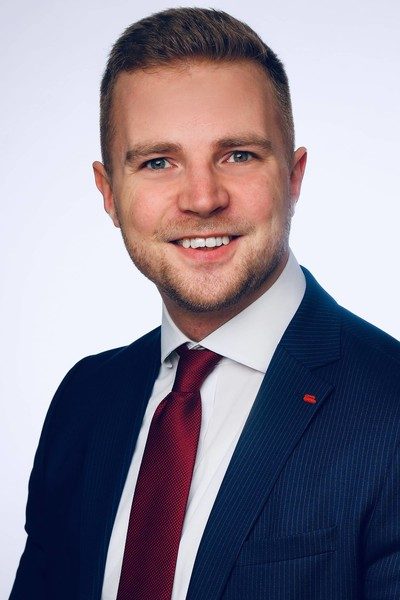 Lukas Overbeck, Personal Banking