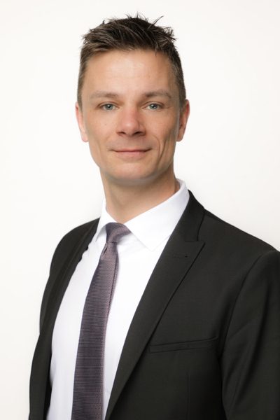 Daniel Hoff, Personal Banking