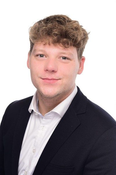 Philipp Oluts, Personal Banking