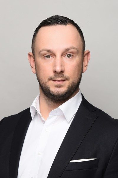 Emir Mujkic, Personal Banking