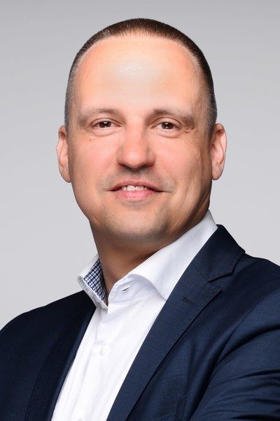 Mario Löhr, Personal Banking