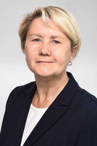 Anja Herz, Personal Banking