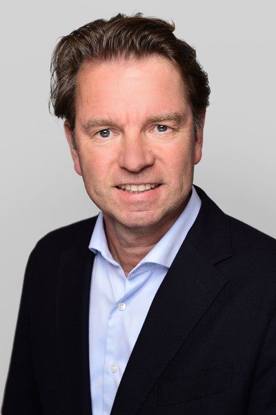 Hans-Helmut Kloevekorn, Wealth Management