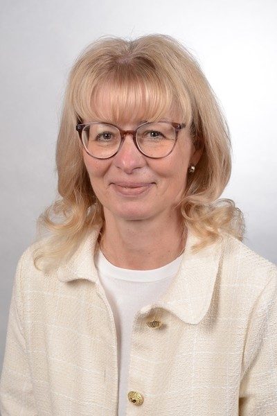 Kathrin Stenzel