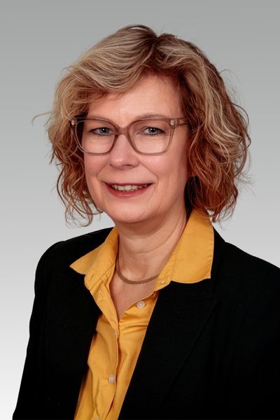 Gabriela Höer, Personal Banking