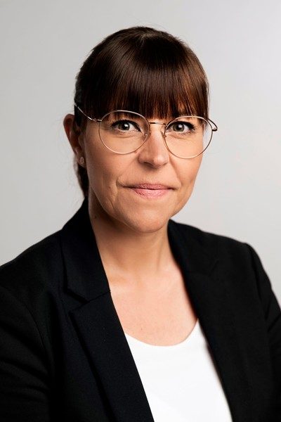 Manja Finger, Personal Banking