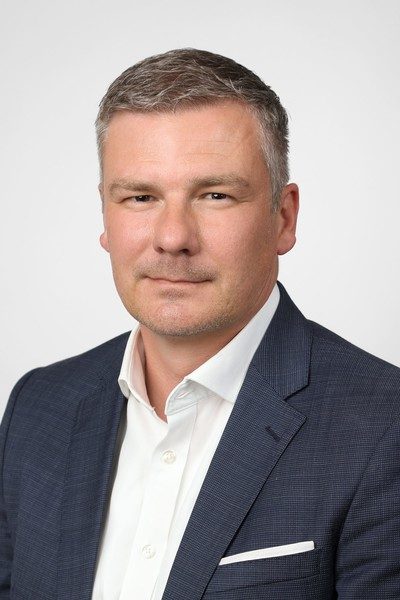 Dirk Hoffmann, Personal Banking