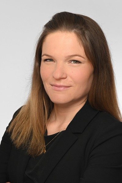 Anne-Marie Nischwitz, Personal Banking