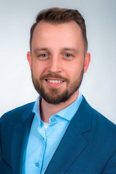 Max-Tobias Hayn, Personal Banking