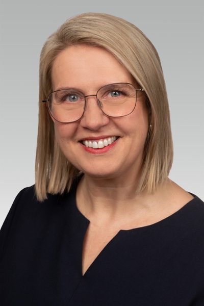 Claudia Petzold, Personal Banking