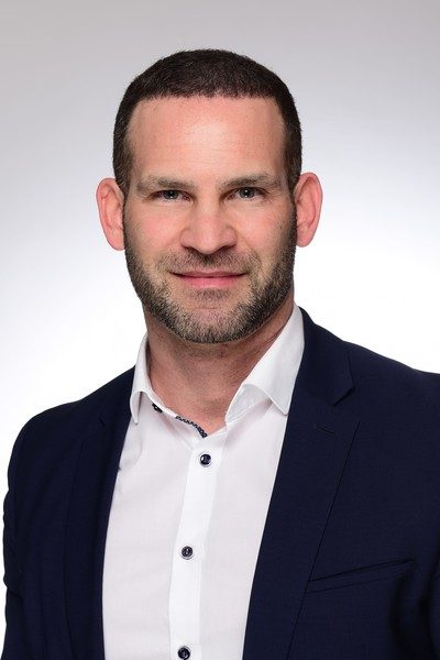 Slobodan Pedic, Personal Banking