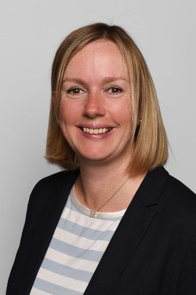 Jasmin Grabbert, Personal Banking