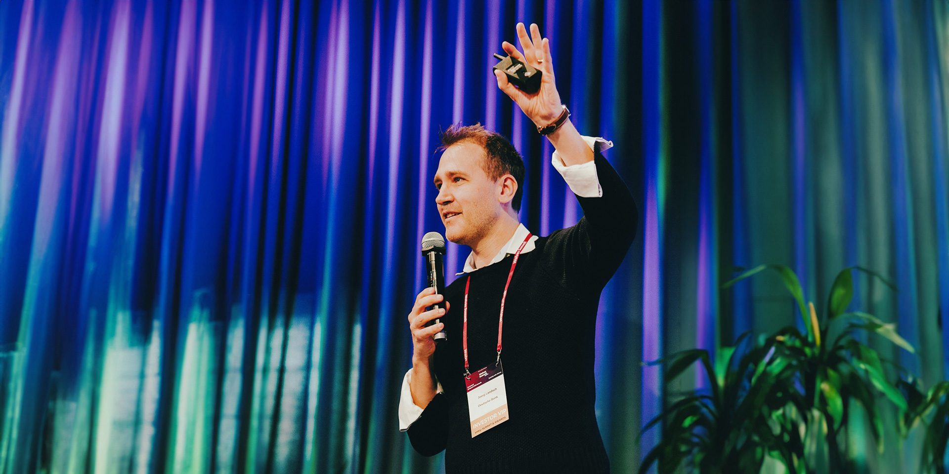 Jörg Landsch (rechts) leitet die Coporate-Venture-Capital-Einheit der Deutschen Bank. 